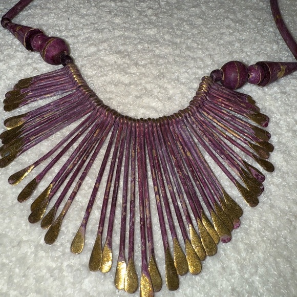 Elegant Purple and Gold Necklace - Picture 6 of 9